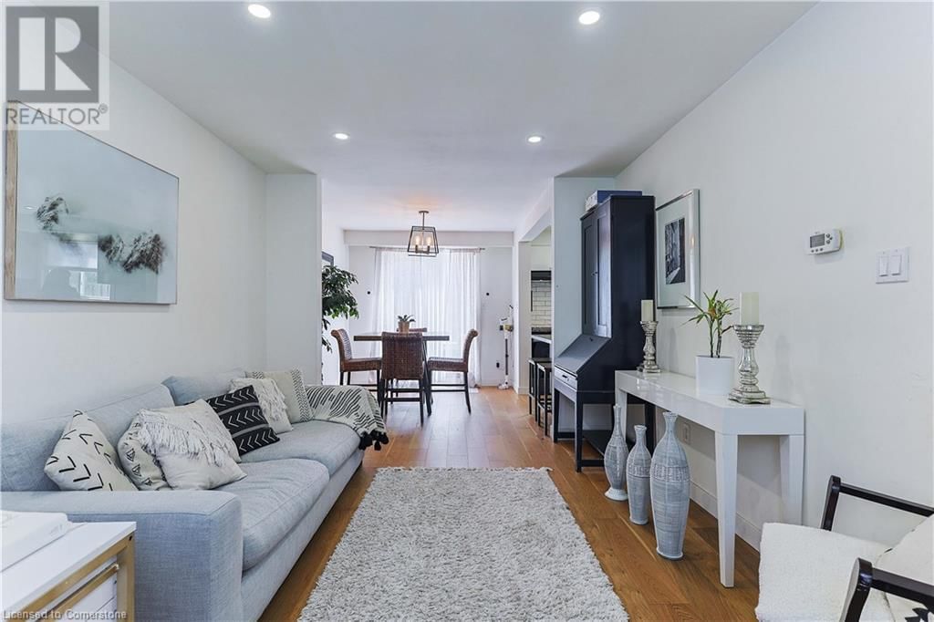 54 - 5475 LAKESHORE ROAD Image 15