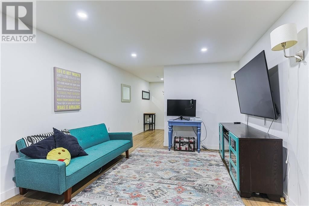 54 - 5475 LAKESHORE ROAD Image 31