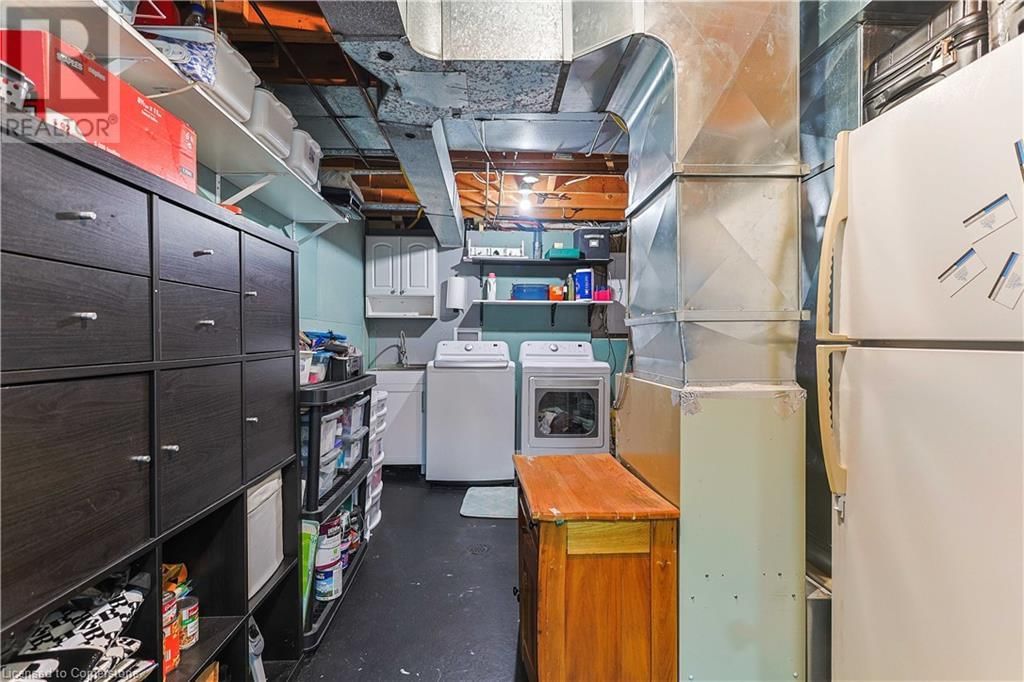 54 - 5475 LAKESHORE ROAD Image 32