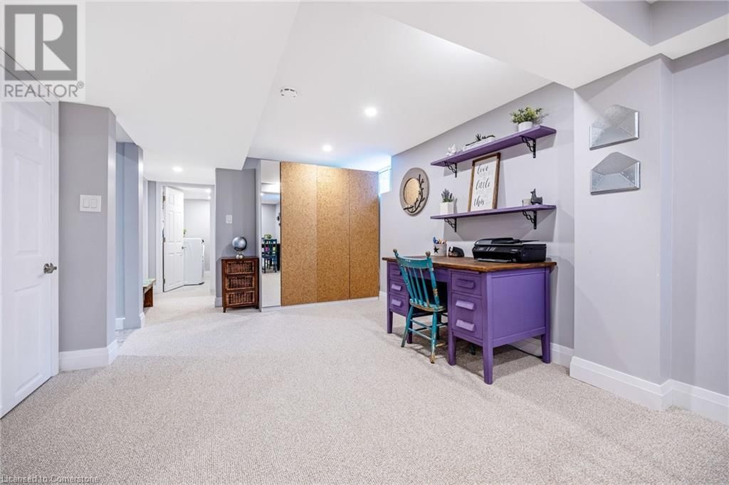 390 WOODWARD AVENUE Image 28