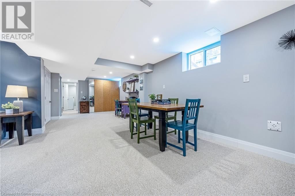 390 WOODWARD AVENUE Image 32