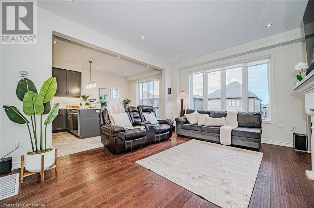 4077 THOMAS STREET Image 12