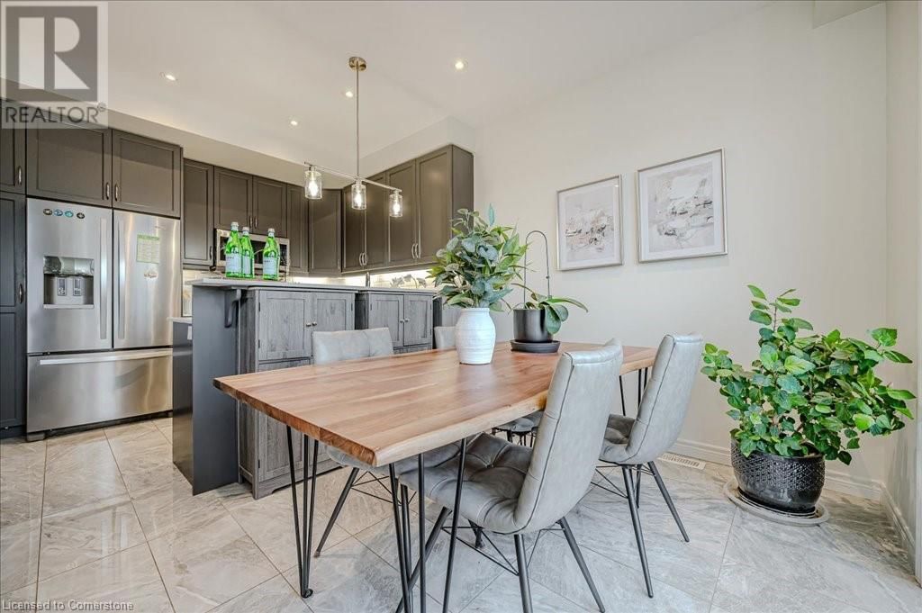 4077 THOMAS STREET Image 19