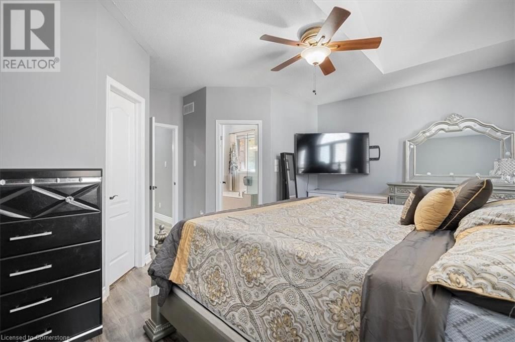 524 WOODFIELD COURT Image 26