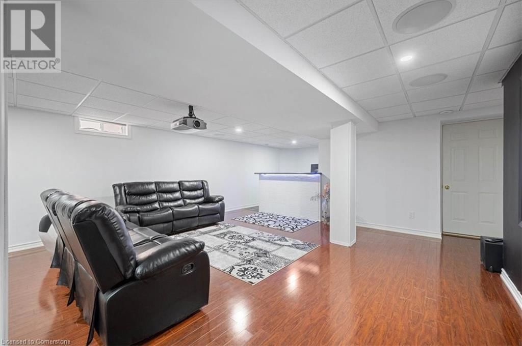 524 WOODFIELD COURT Image 34