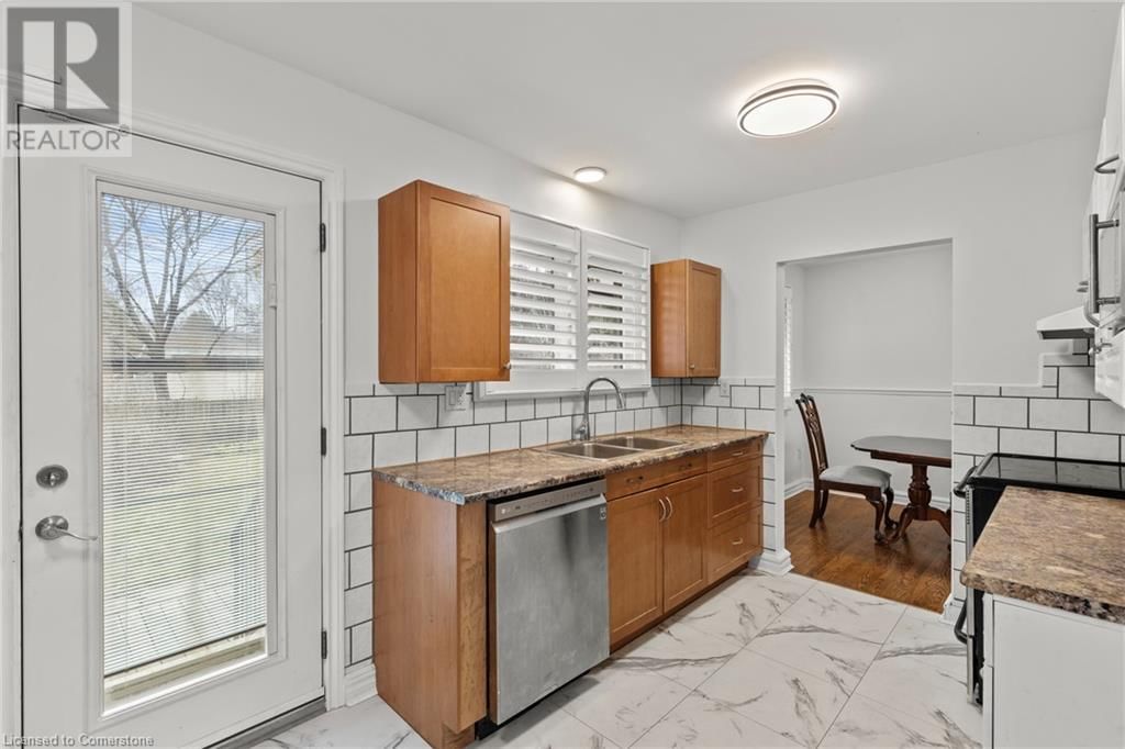 343 UPPER PARADISE ROAD Image 9