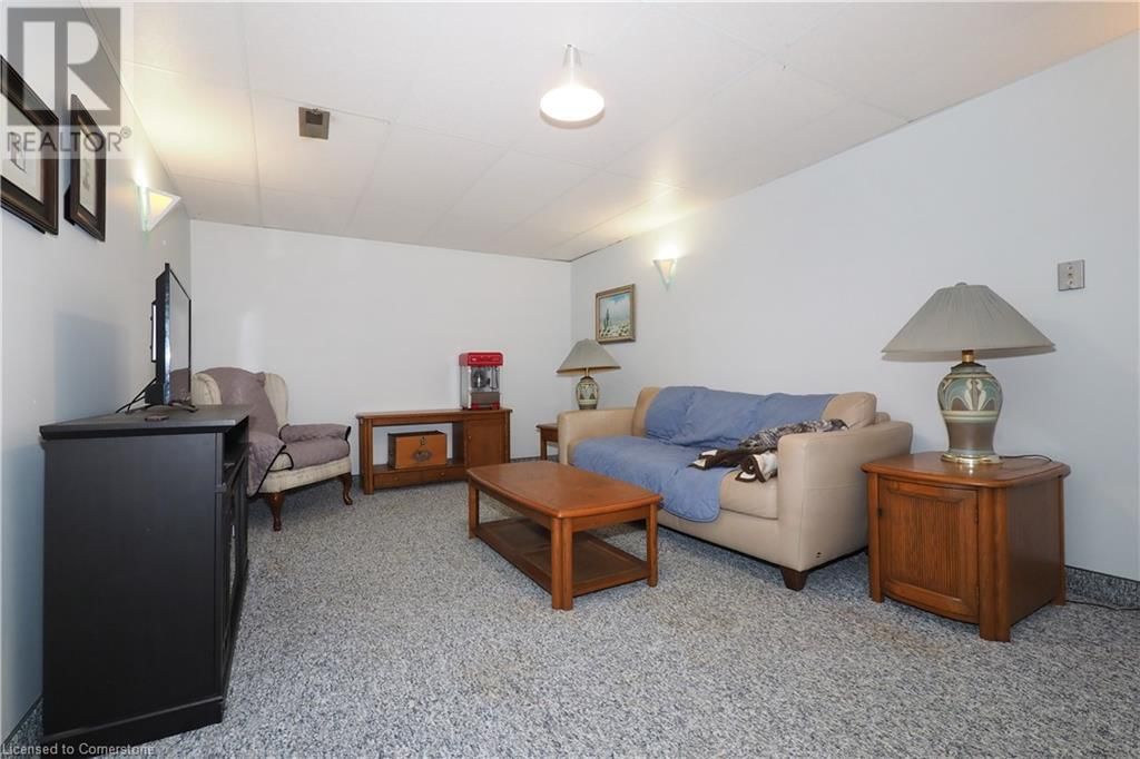 14 DUNSMERE DRIVE Image 33