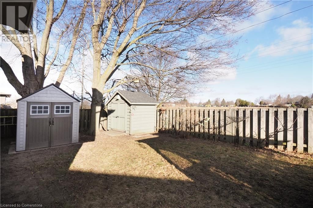 14 DUNSMERE DRIVE Image 42