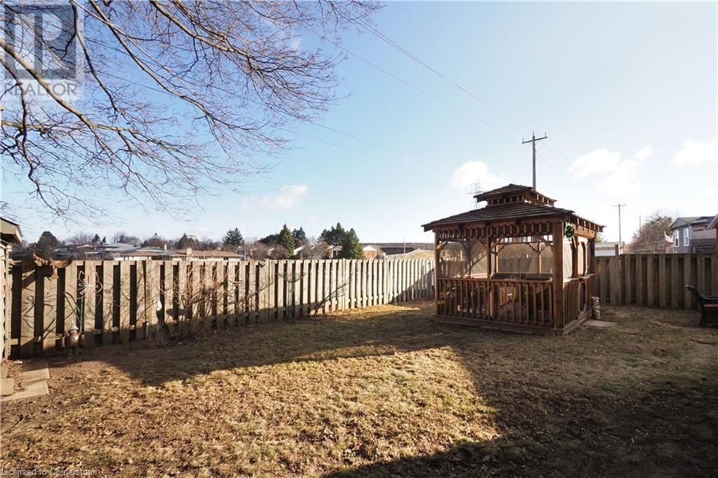 14 DUNSMERE DRIVE Image 43