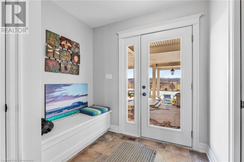 915 QUEENSTON ROAD Image 22