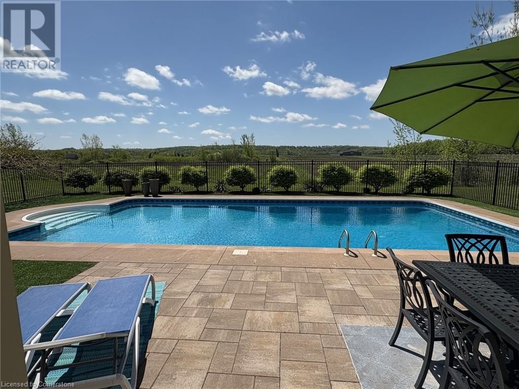 915 QUEENSTON ROAD Image 4