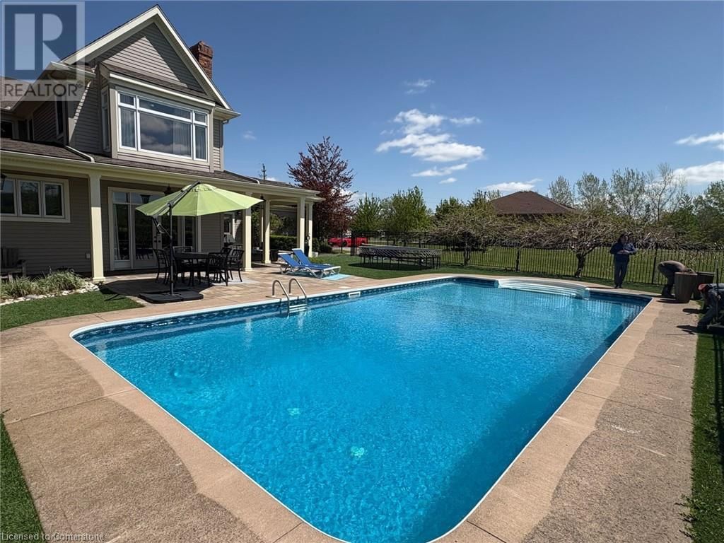 915 QUEENSTON ROAD Image 5