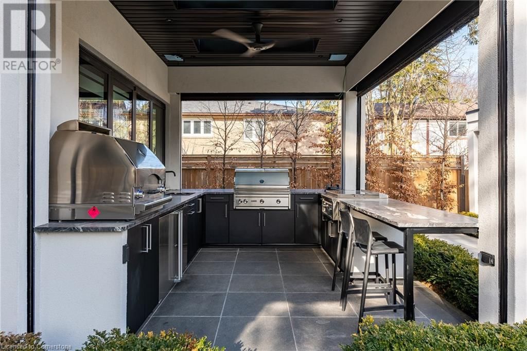 2488 LAKESHORE ROAD EAST Image 9