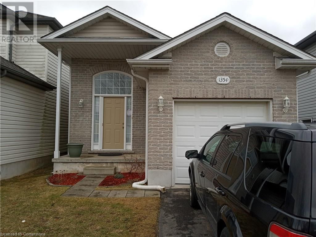 1354 ASPENRIDGE CRESCENT Image 1