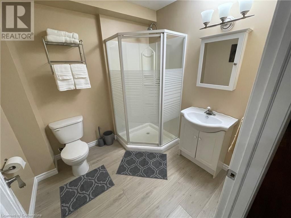 1354 ASPENRIDGE CRESCENT Image 22