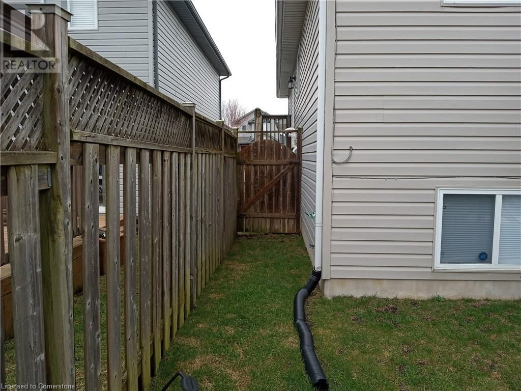 1354 ASPENRIDGE CRESCENT Image 33