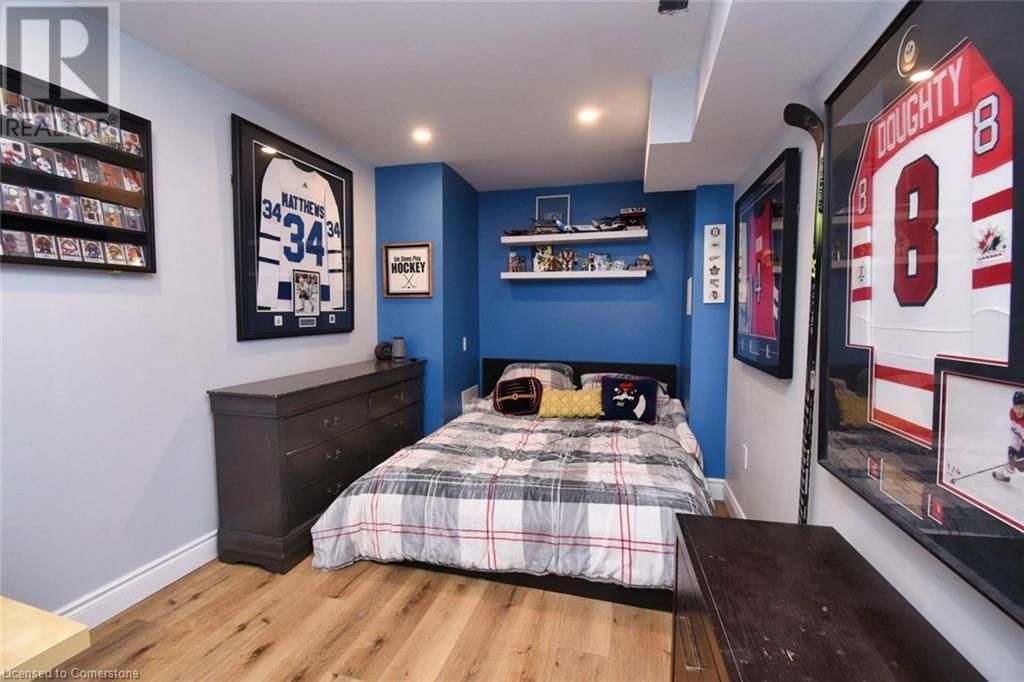 4075 THOMAS STREET Image 32