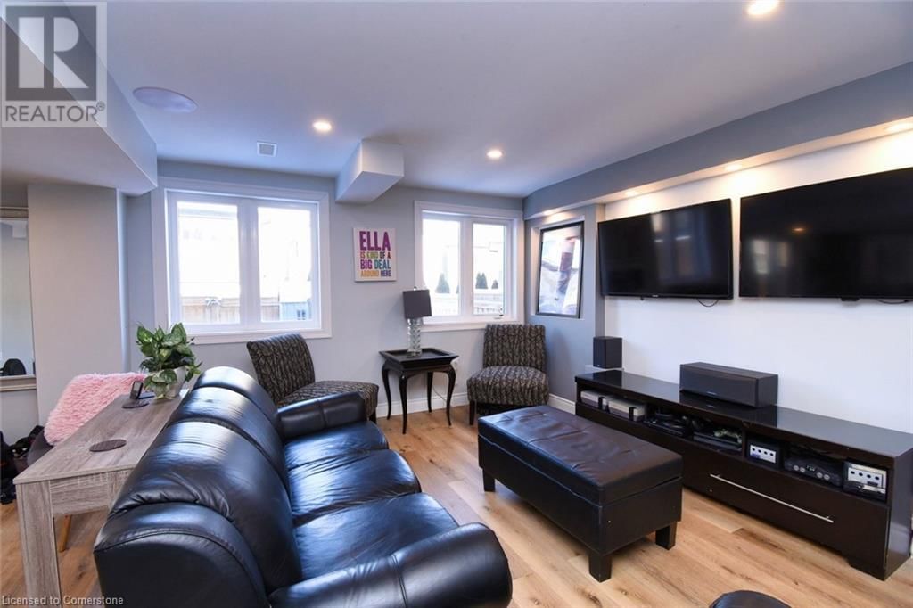 4075 THOMAS STREET Image 36