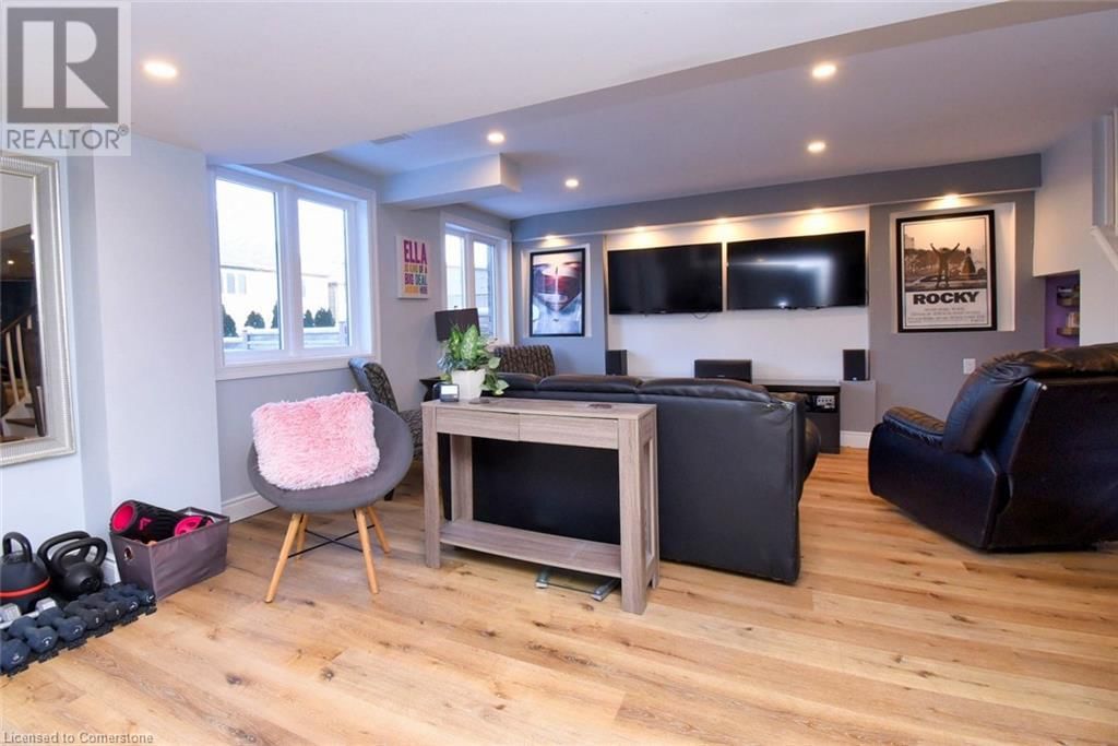 4075 THOMAS STREET Image 37