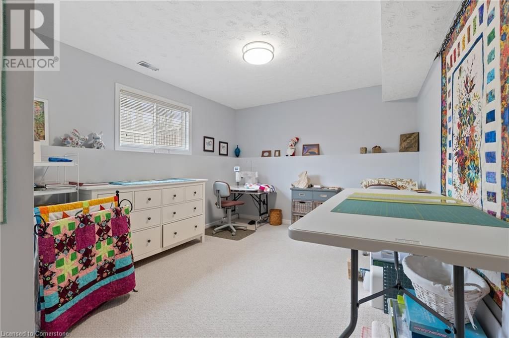 7 ROCHELLE CRESCENT Image 22