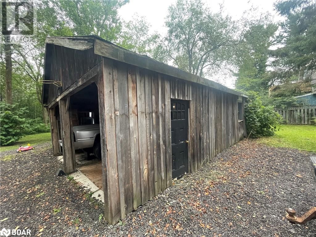 7216 COUNTY ROAD 13 Image 24