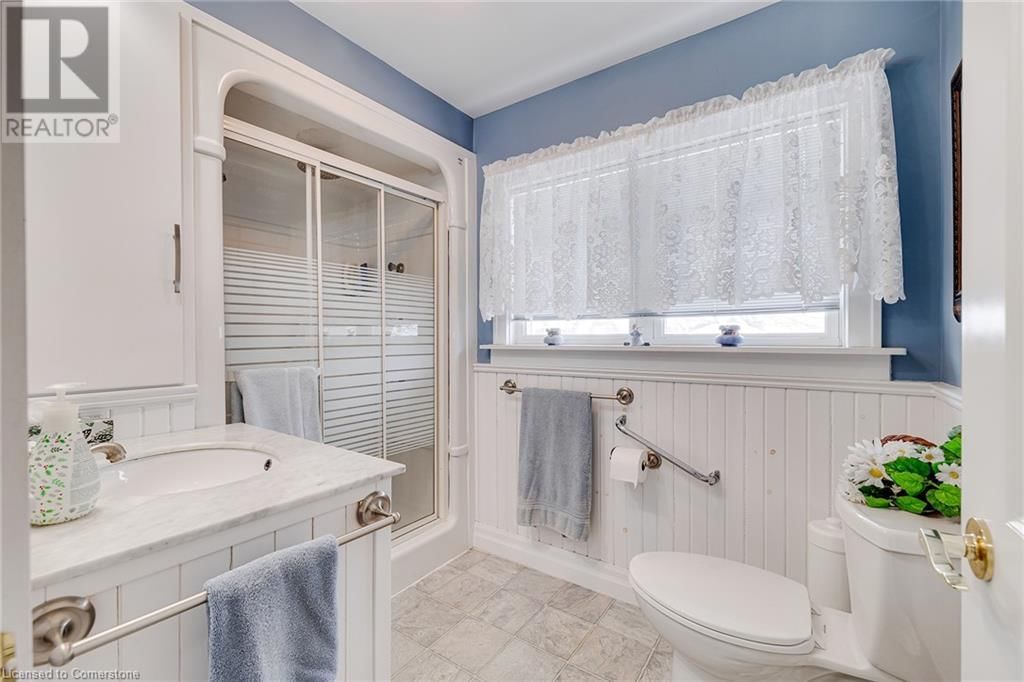 77 BORDEN AVENUE NORTH Image 29