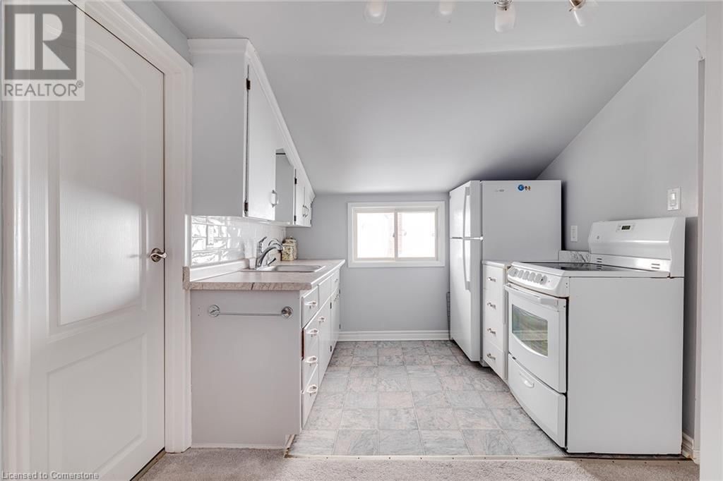 77 BORDEN AVENUE NORTH Image 34