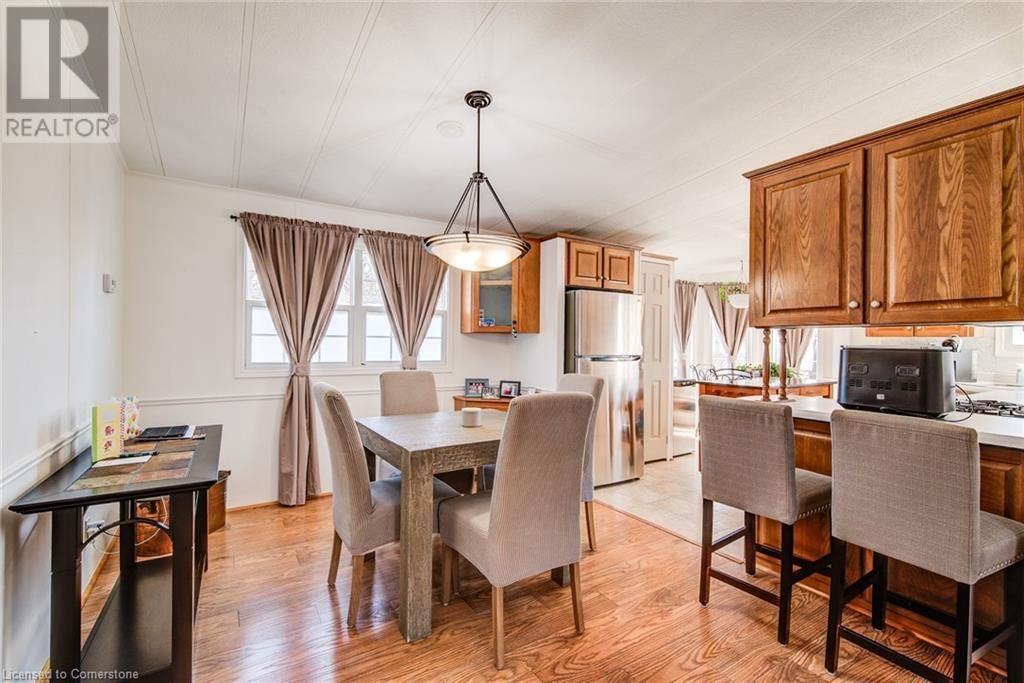 355 - 580 BEAVER CREEK ROAD Image 18