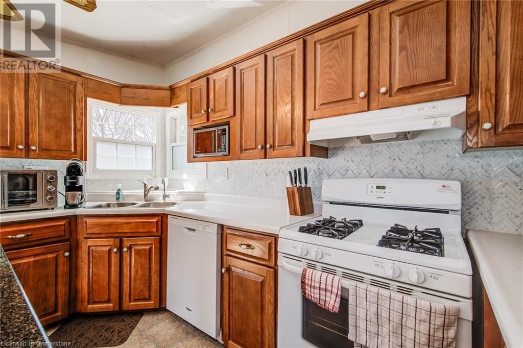 355 - 580 BEAVER CREEK ROAD Image 24