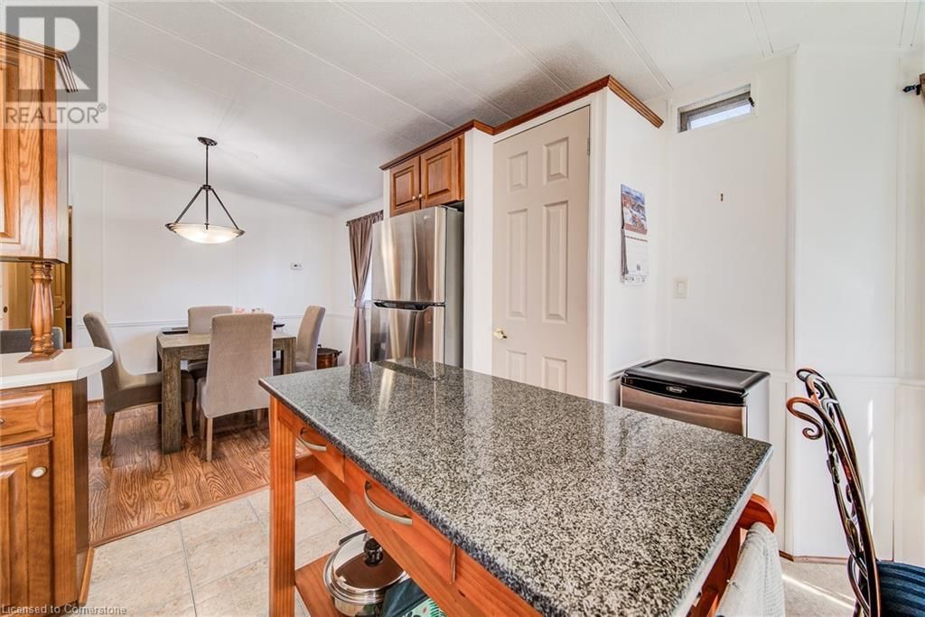 355 - 580 BEAVER CREEK ROAD Image 28