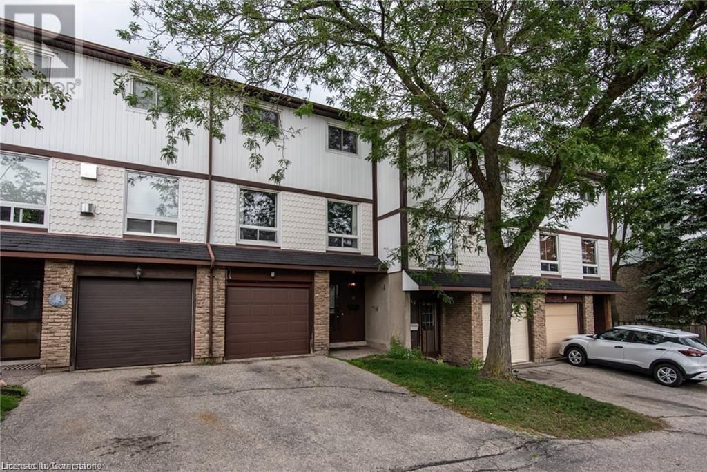 14 - 80 OLD COUNTRY DRIVE Image 2