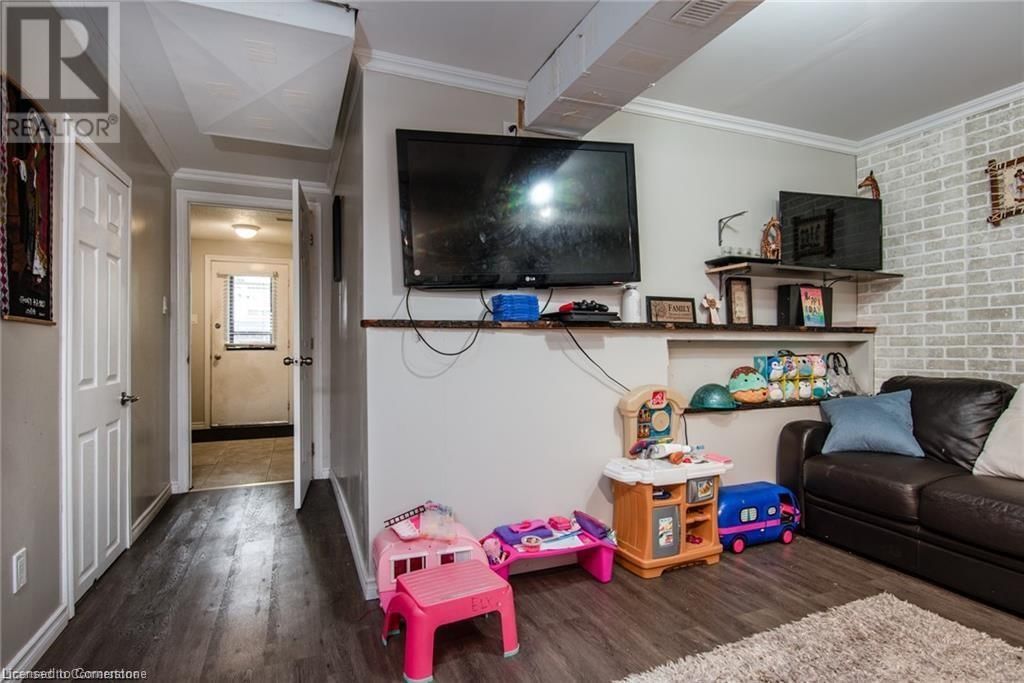 14 - 80 OLD COUNTRY DRIVE Image 38
