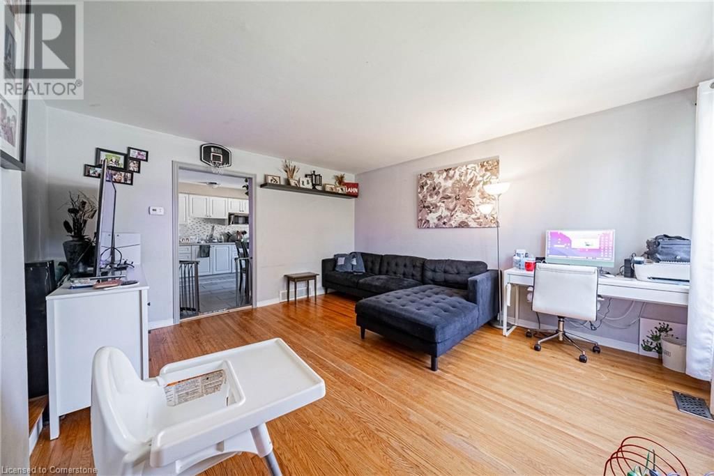 648 FRANCIS ROAD Image 22