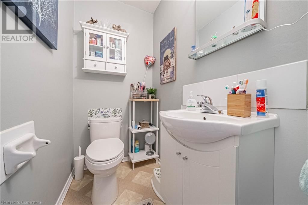 648 FRANCIS ROAD Image 27