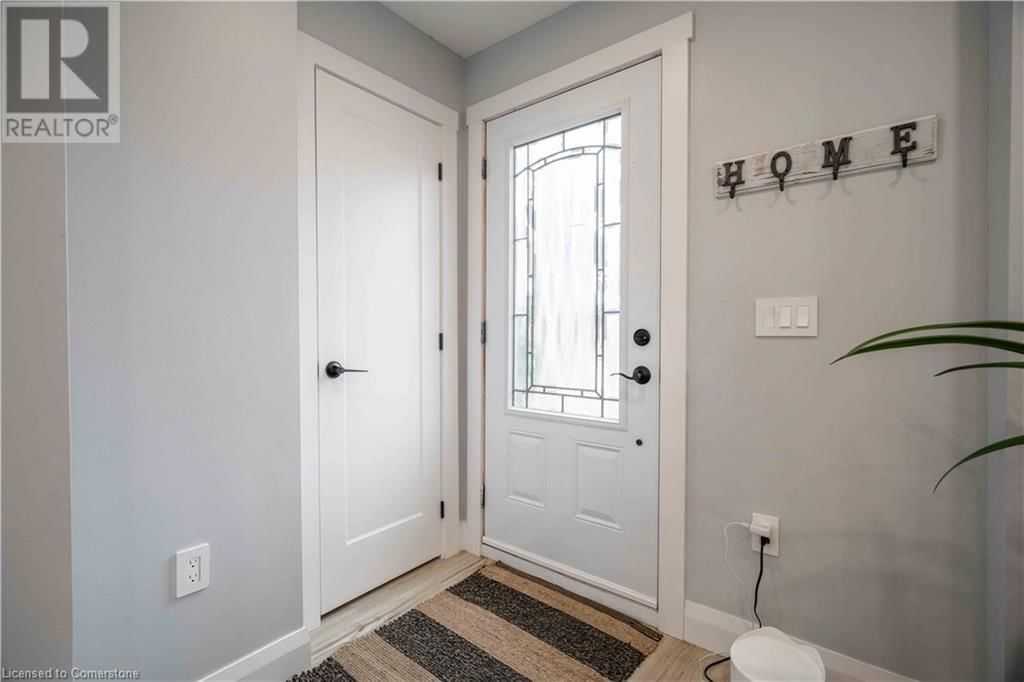 8 BANFF DRIVE Image 4