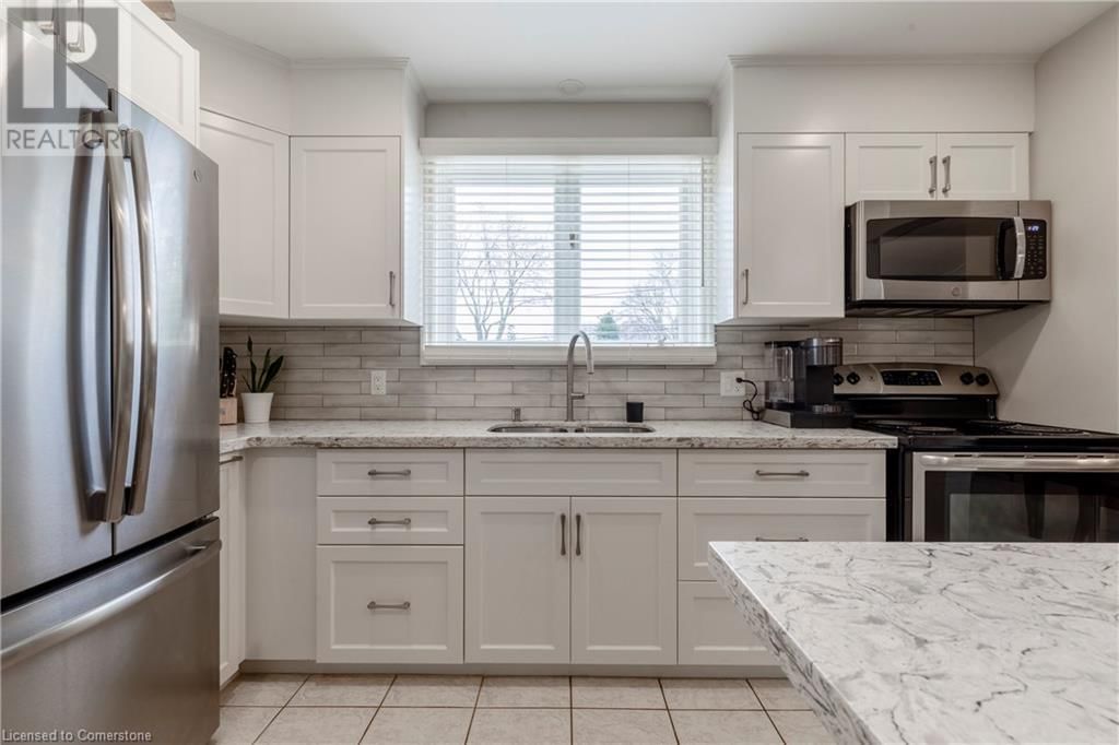 284 GREENBRIAR ROAD Image 12
