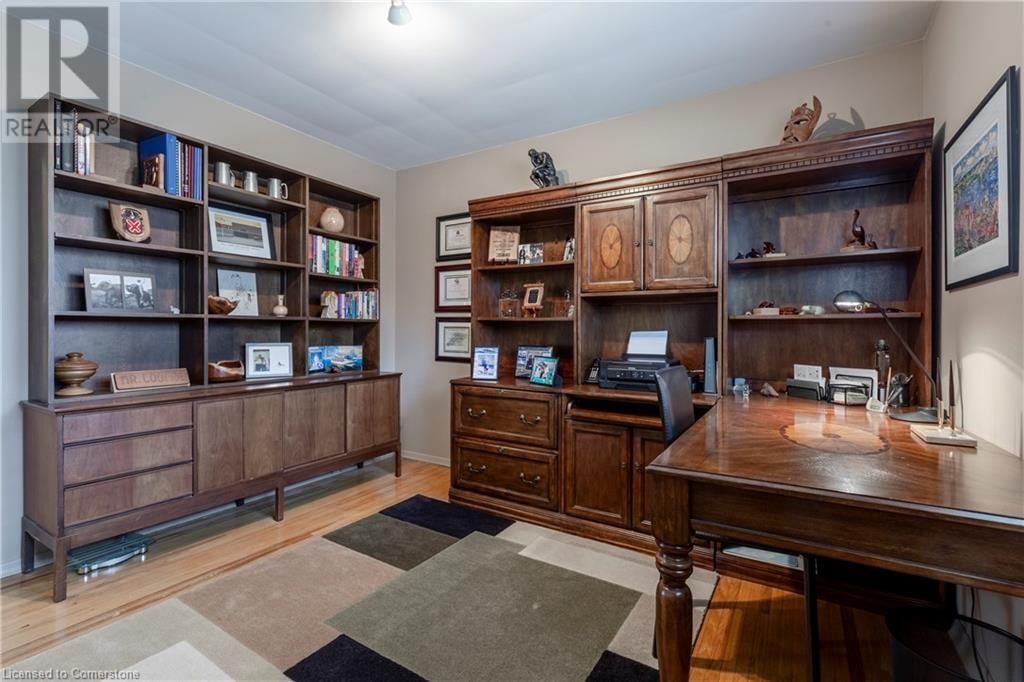 284 GREENBRIAR ROAD Image 33
