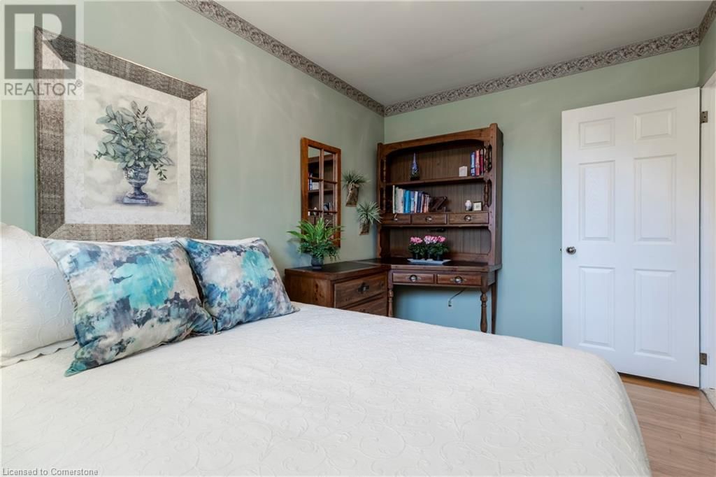 284 GREENBRIAR ROAD Image 34