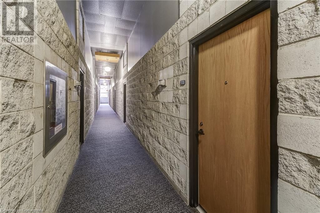 413 - 50 MAIN STREET Image 7
