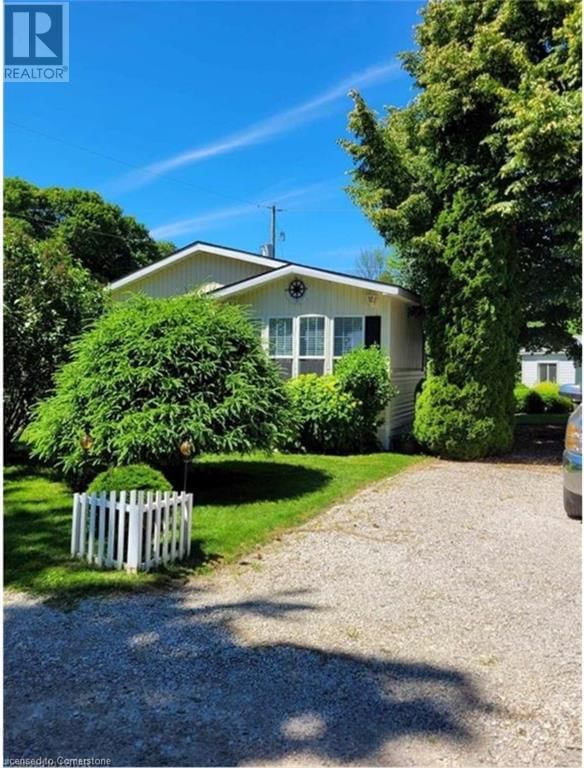 61 - 77307 BLUEWATER HIGHWAY Image 4