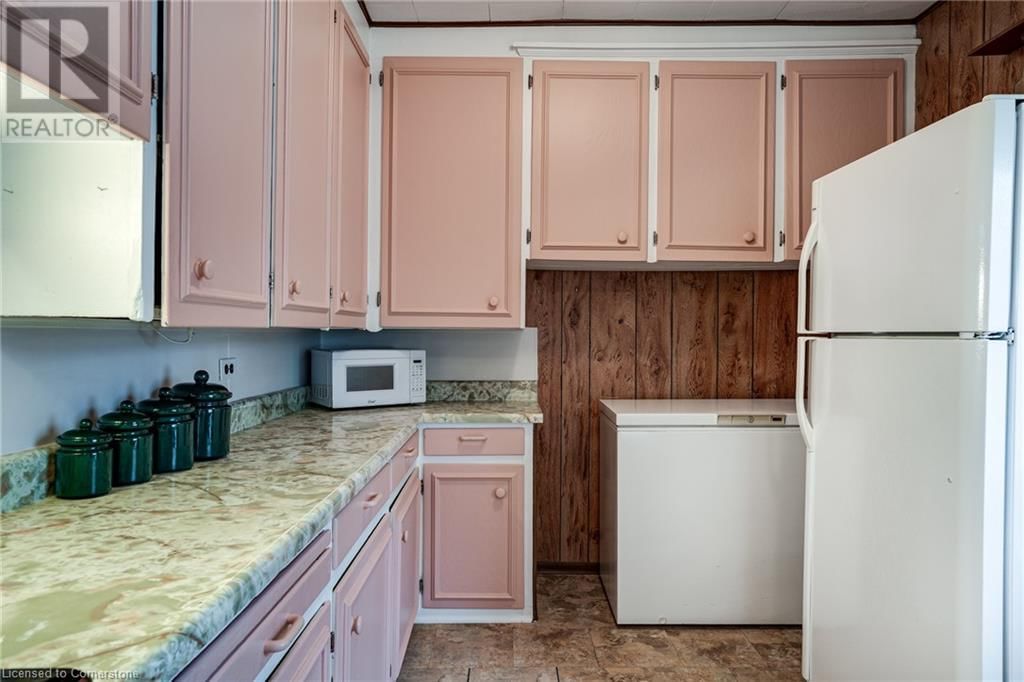 52 ELLIS STREET Image 24