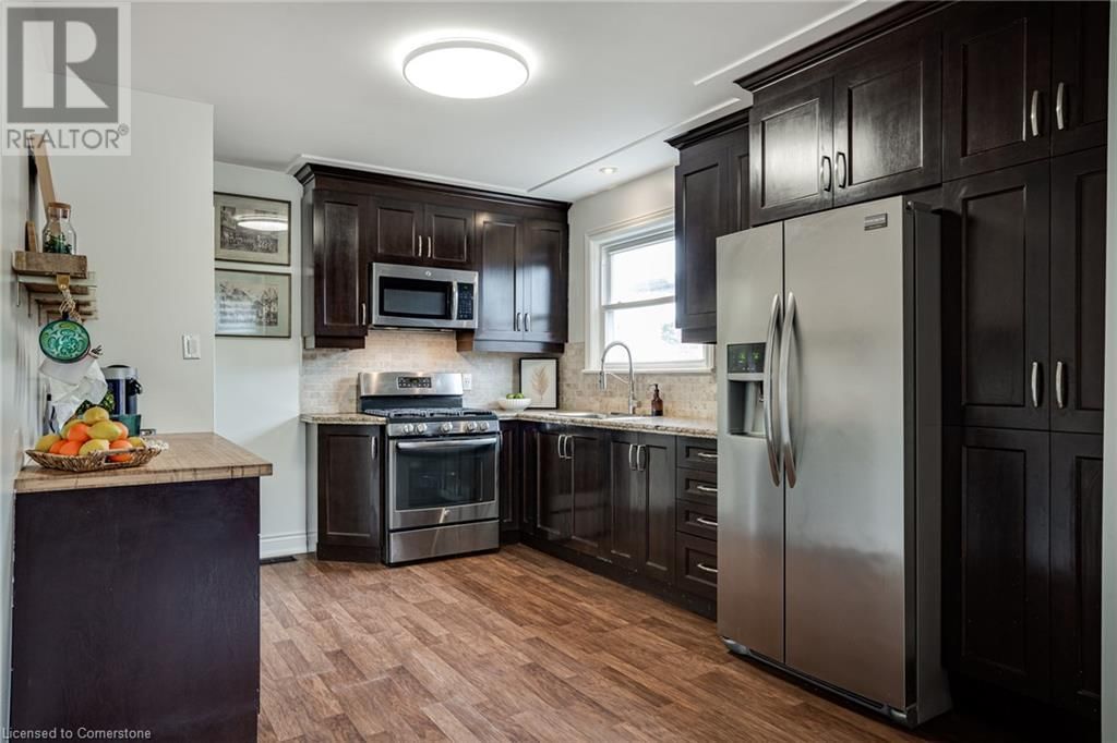 151 CORMAN AVENUE Image 25