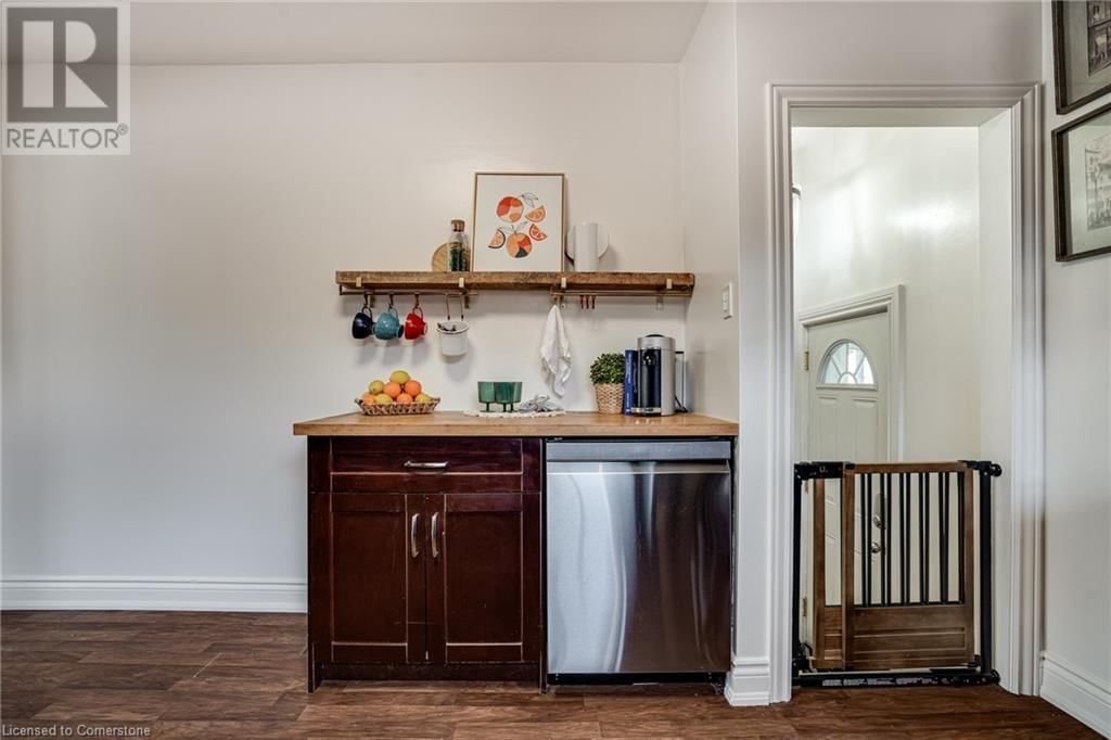 151 CORMAN AVENUE Image 29