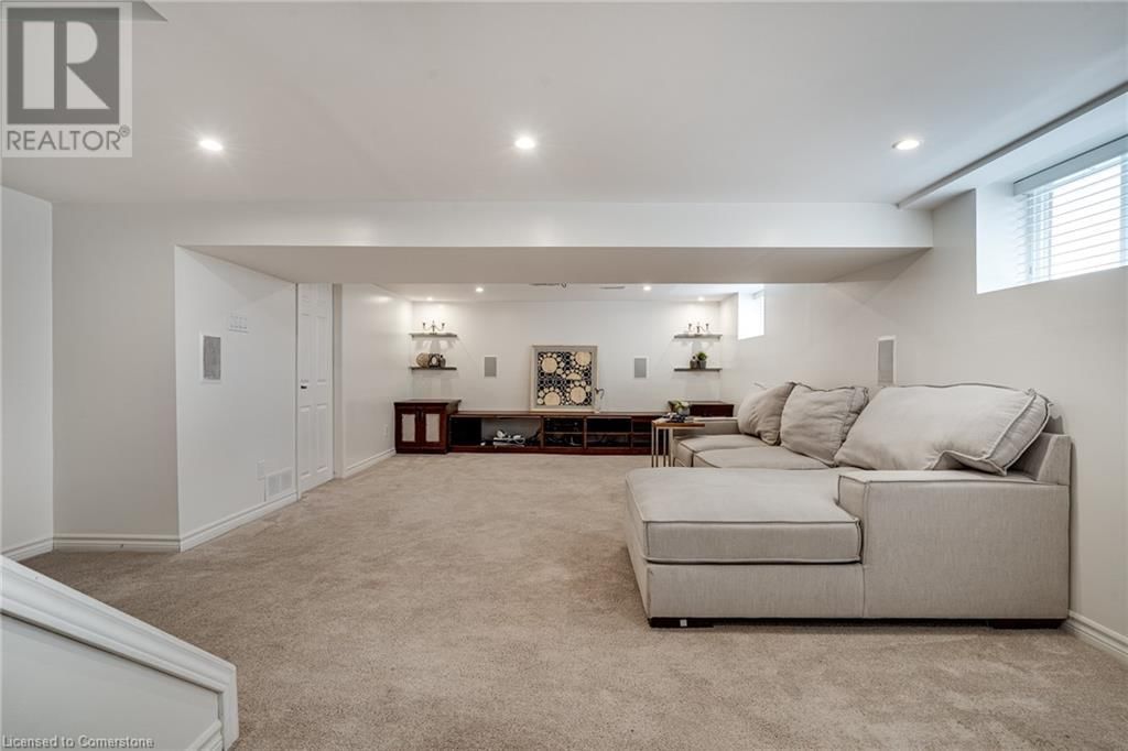 151 CORMAN AVENUE Image 32