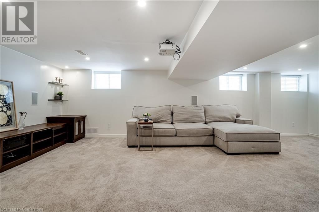 151 CORMAN AVENUE Image 33