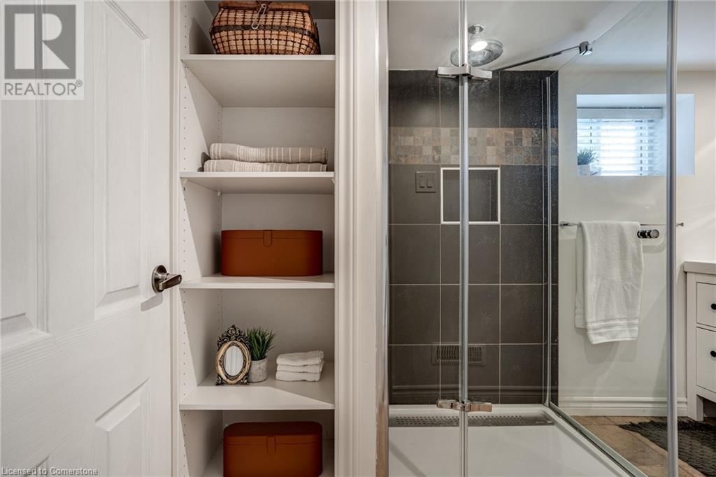 151 CORMAN AVENUE Image 34