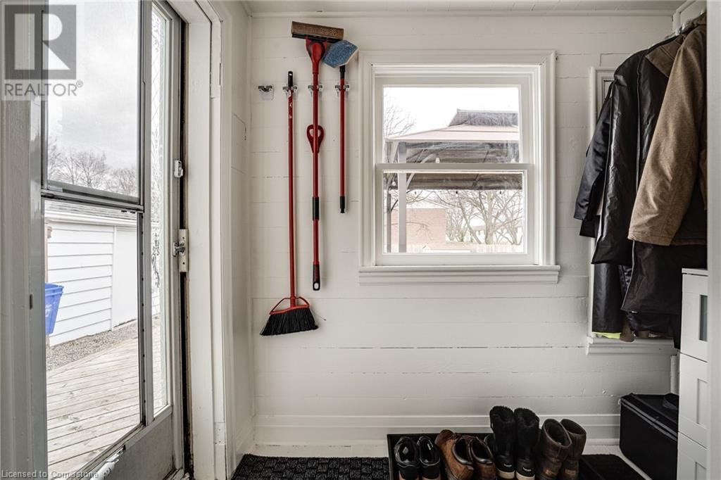 151 CORMAN AVENUE Image 38