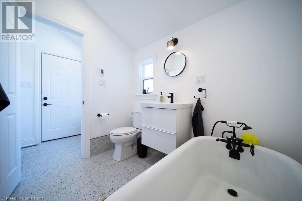 61 WILLIAM STREET Image 19