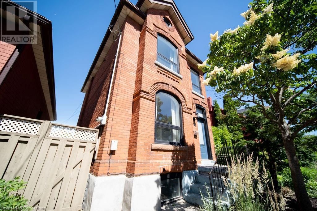 61 WILLIAM STREET Image 2