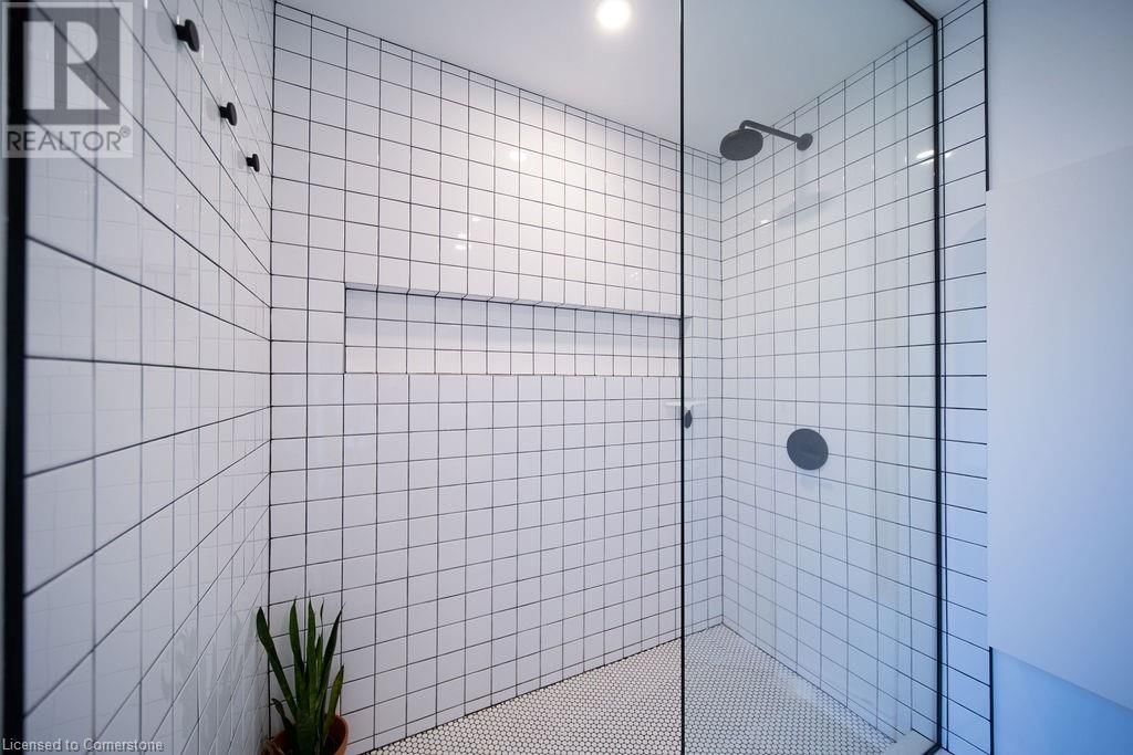 61 WILLIAM STREET Image 27